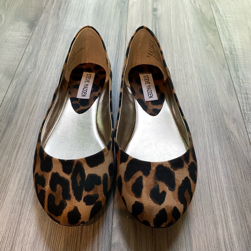 Steve Madden Leopard Print Heaven Flats Sz 7.5